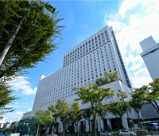 シェラトン都ホテル大阪徒歩11分(約880m)